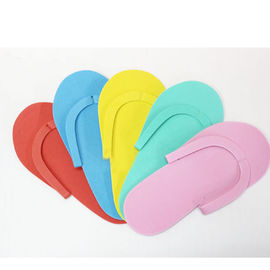 Uso en salones de belleza, venta al por mayor de zapatillas de baño desechables de espuma proveedor